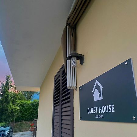 Guesthouseantonia Авелино Екстериор снимка